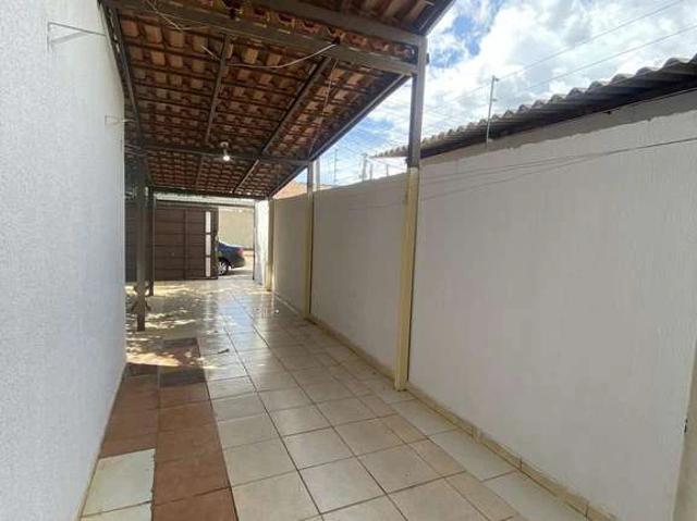 Casa / Sobrado para Venda em Senador Canedo/GO Setor Monte Azul 2 Quartos