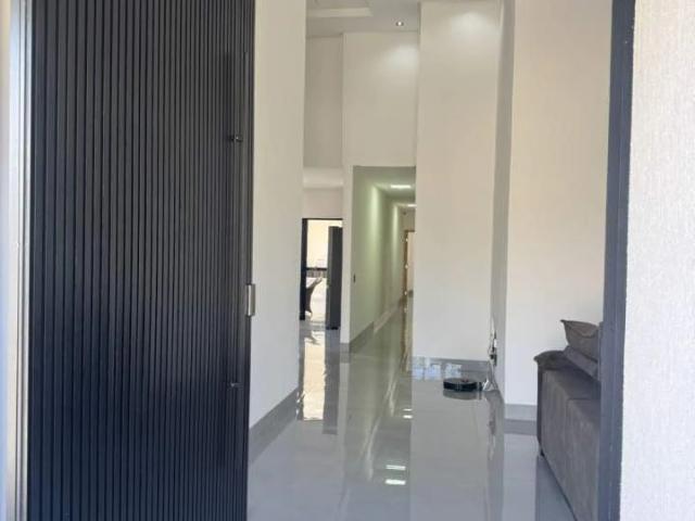 Casa / Sobrado para Venda em Senador Canedo/GO Setor Central