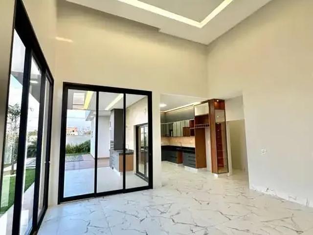 Casa / Sobrado para Venda em Senador Canedo/GO Terras Alpha Residencial 1 4 Quartos