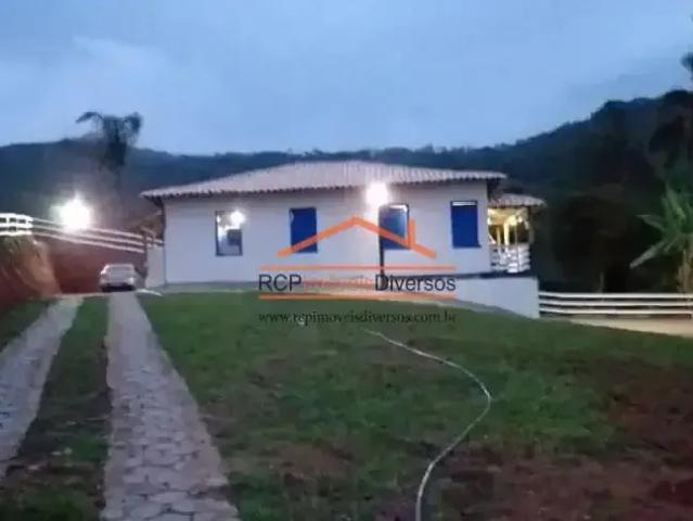 Casa / Sobrado para Venda em Senhora de Oliveira/MG Zona Rural 4 Quartos