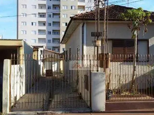 Casa / Sobrado para Venda em Sertãozinho/SP Centro 2 Quartos