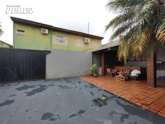Casa / Sobrado para Venda em Sertanópolis/PR Centro 3 Quartos