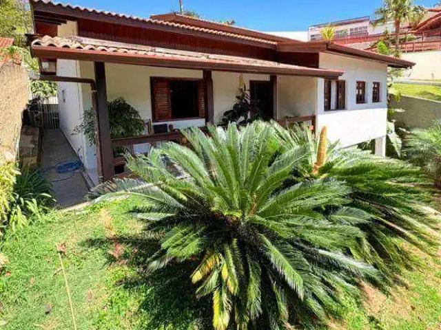 Casa / Sobrado para Venda em Serra Negra/SP Estância Suíça 3 Quartos