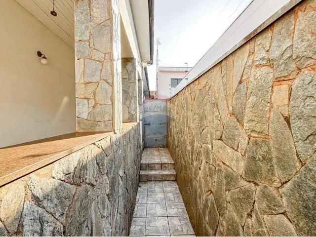Casa / Sobrado para Venda em Serrana/SP Centro 3 Quartos