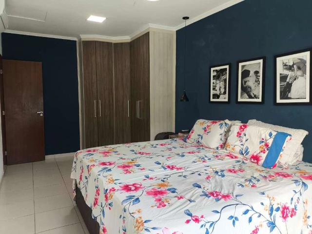 Casa / Sobrado para Venda em Serra/ES Manguinhos 3 Quartos