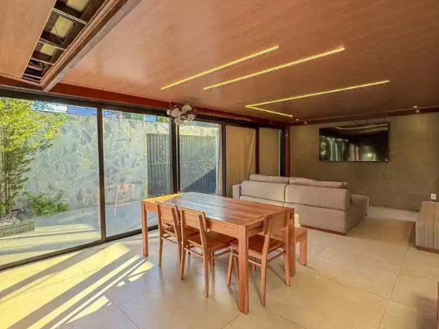 Casa / Sobrado para Venda em Serra/ES Morada de Laranjeiras 3 Quartos