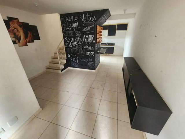 Casa / Sobrado para Venda em Serra/ES Nova Carapina II 2 Quartos