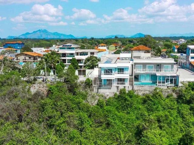 Casa / Sobrado para Venda em Serra/ES Nova Almeida 4 Quartos