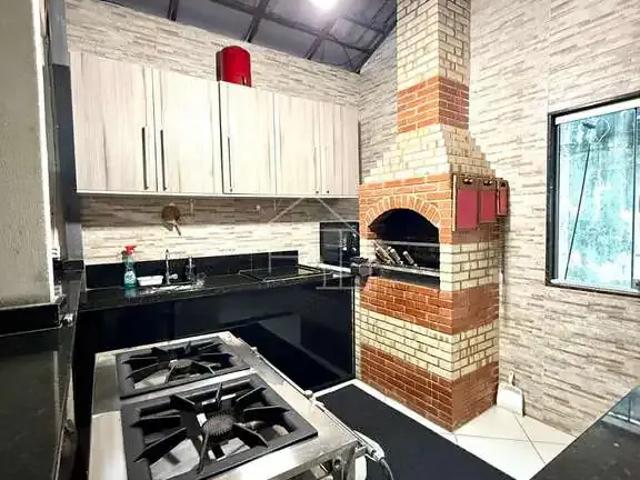 Casa / Sobrado para Venda em Serra/ES Barcelona 4 Quartos