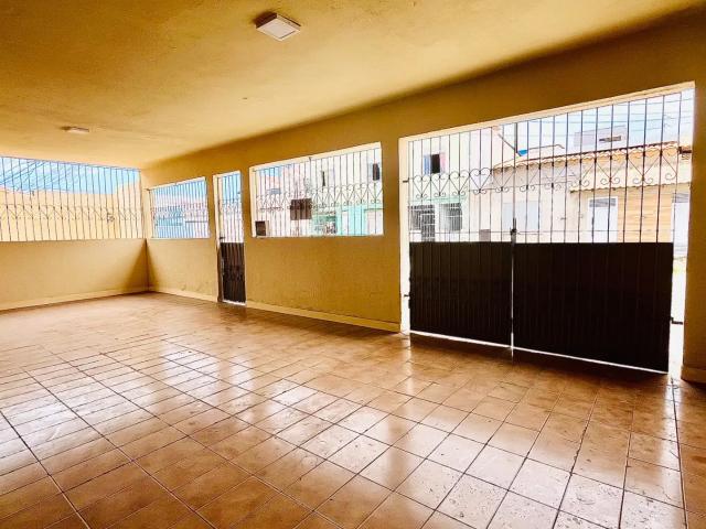 Casa / Sobrado para Venda em Serra/ES Barcelona 3 Quartos