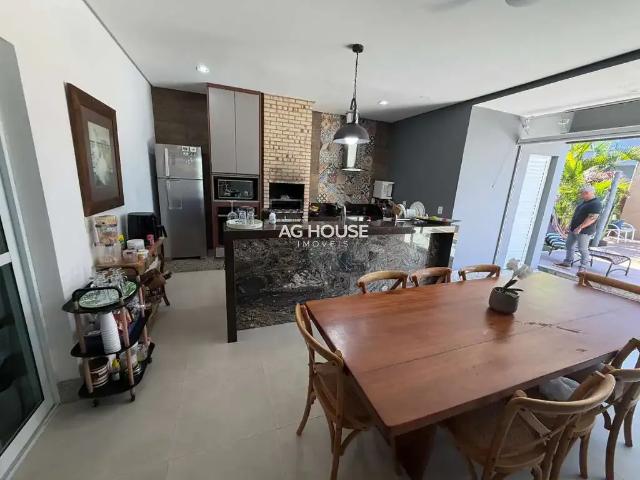 Casa / Sobrado para Venda em Serra/ES CIVIT II 4 Quartos