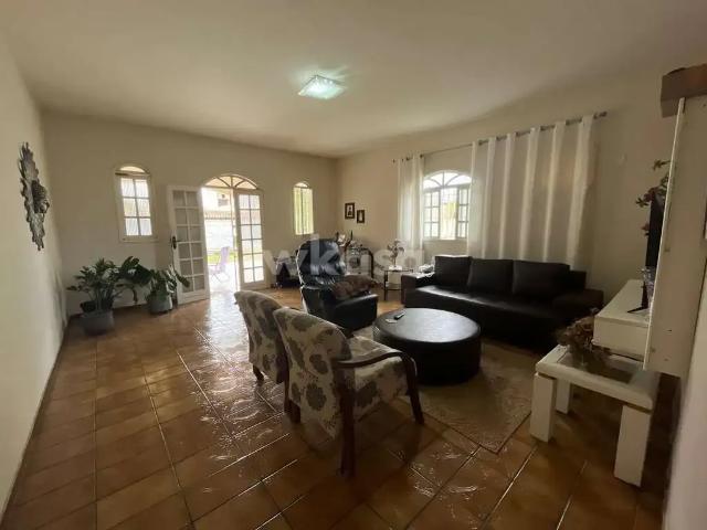 Casa / Sobrado para Venda em Serra/ES Enseada de Jacaraípe 4 Quartos