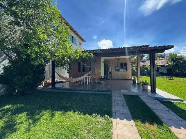 Casa / Sobrado para Venda em Serra/ES Jacaraípe 3 Quartos