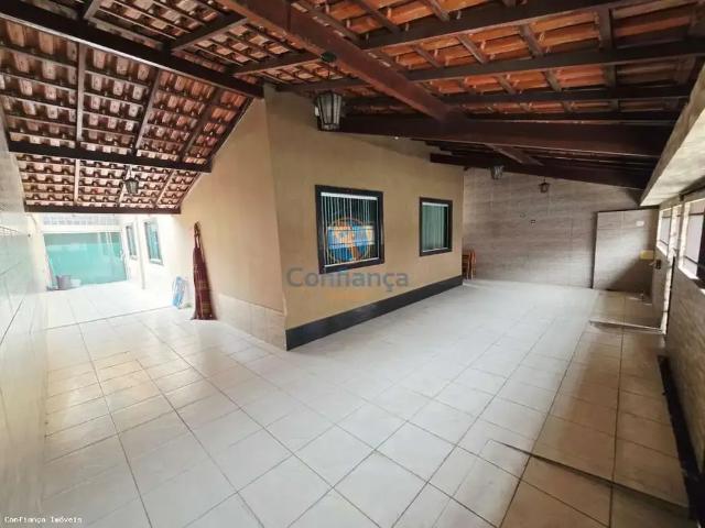 Casa / Sobrado para Venda em Serra/ES José de Anchieta 3 Quartos