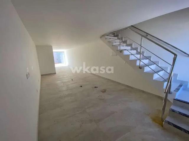 Casa / Sobrado para Venda em Serra/ES Parque Jacaraípe 3 Quartos