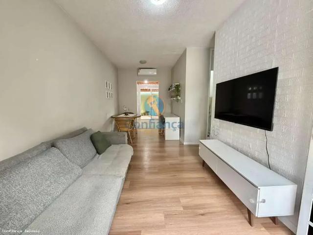 Casa / Sobrado para Venda em Serra/ES Praia da Baleia 2 Quartos