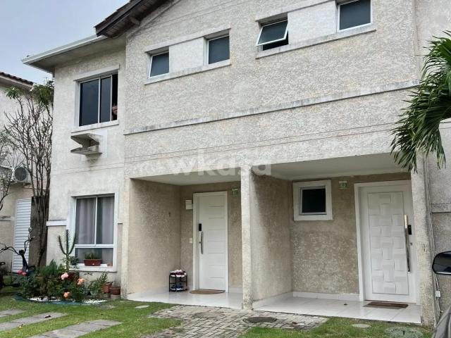 Casa / Sobrado para Venda em Serra/ES Praia da Baleia 3 Quartos
