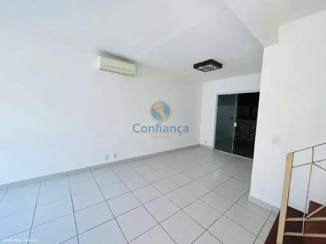 Casa / Sobrado para Venda em Serra/ES Praia da Baleia 3 Quartos