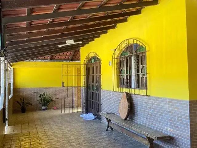 Casa / Sobrado para Venda em Serra/ES Serra Dourada II 4 Quartos