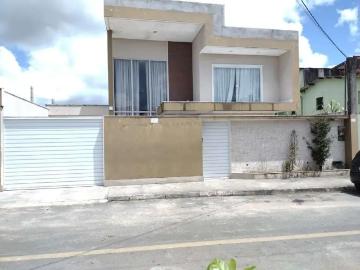 Casa / Sobrado para Venda em Simões Filho/BA CIA 3 Quartos
