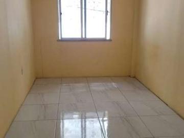 Simões Filho, Bahia - Varanda, Área de serviço