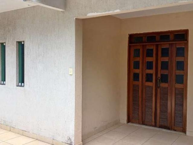 Casa / Sobrado para Venda em Simões Filho/BA CIA 5 Quartos