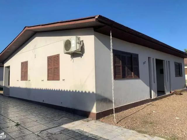 Casa / Sobrado para Venda em Sombrio/SC Nova Guarita 3 Quartos
