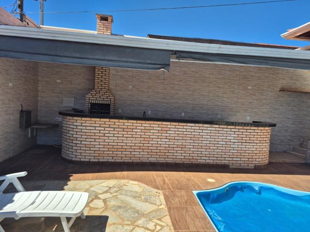 Casa / Sobrado para Venda em Sobradinho/DF Setor Habitacional Contagem 3 Quartos