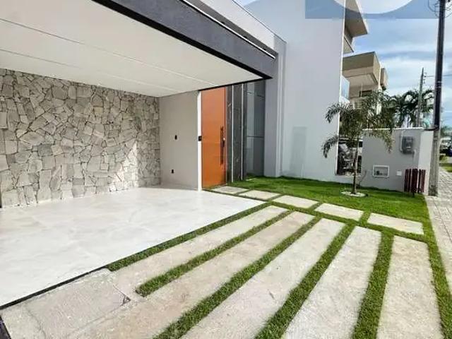 Casa / Sobrado para Venda em Sobral/CE Renato Parente 4 Quartos