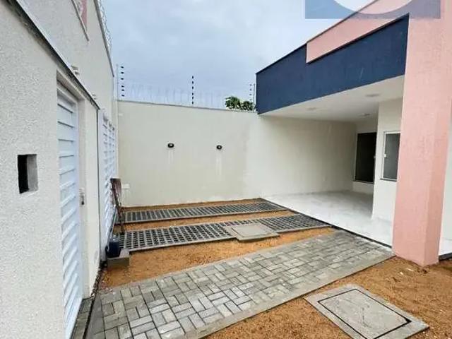Casa / Sobrado para Venda em Sobral/CE Renato Parente 3 Quartos