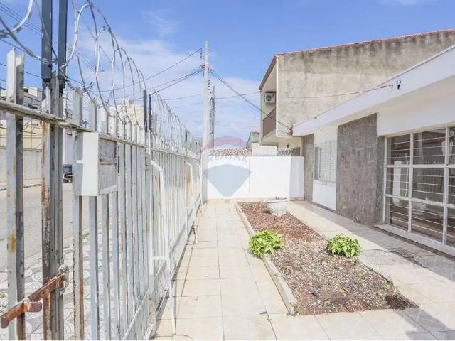 Casa / Sobrado para Venda em Sorocaba/SP Além Ponte 3 Quartos