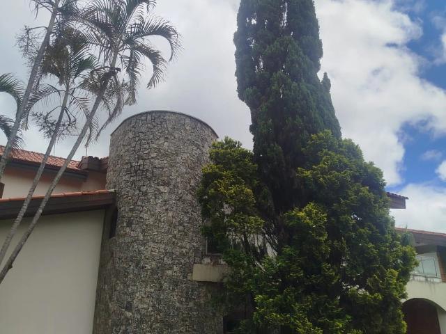 Casa / Sobrado para Venda em Sorocaba/SP Além Ponte 4 Quartos