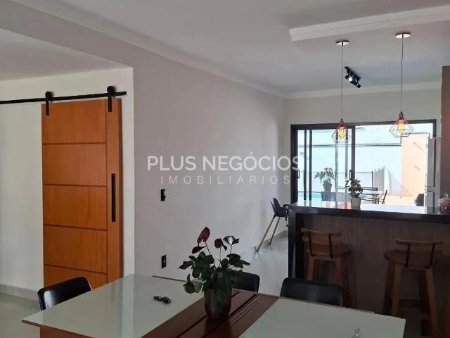 Casa / Sobrado para Venda em Sorocaba/SP Iporanga 3 Quartos
