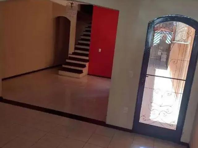 Casa / Sobrado para Venda em Sorocaba/SP Jardim das Flores 4 Quartos