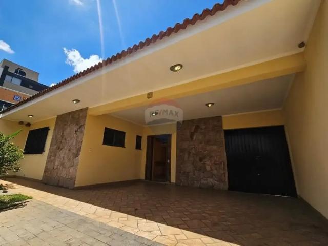 Casa / Sobrado para Venda em Sorocaba/SP Jardim Guadalajara 3 Quartos