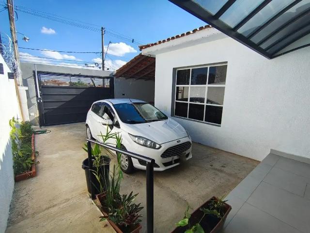 Casa / Sobrado para Venda em Sorocaba/SP Jardim Gutierres 4 Quartos