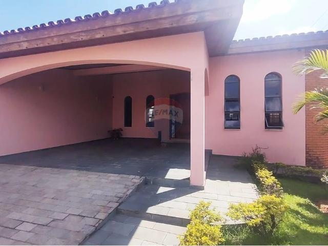 Casa / Sobrado para Venda em Sorocaba/SP Jardim Prestes de Barros 4 Quartos