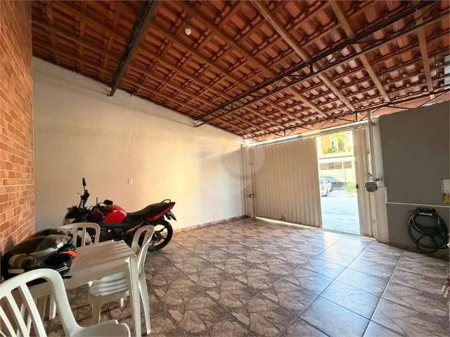 Casa / Sobrado para Venda em Sorocaba/SP Parque São Bento 2 Quartos