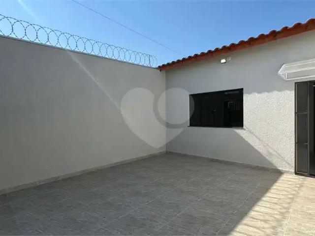 Casa / Sobrado para Venda em Sorocaba/SP Parque São Bento 2 Quartos