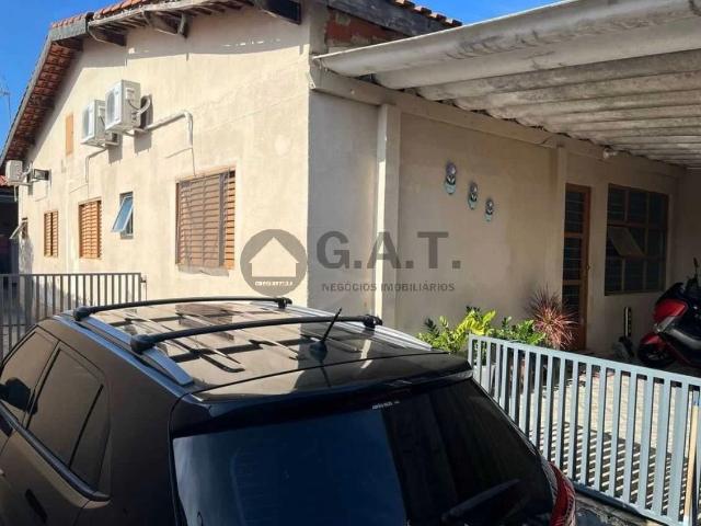 Casa / Sobrado para Venda em Sorocaba/SP Vila Barcelona 4 Quartos