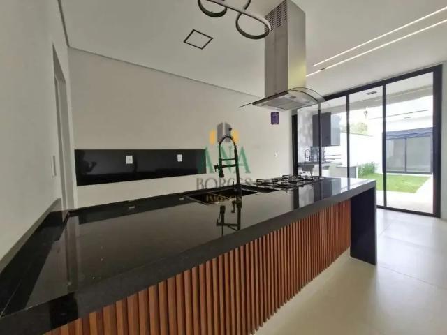 Casa / Sobrado para Venda em Sorocaba/SP Wanel Ville 3 Quartos