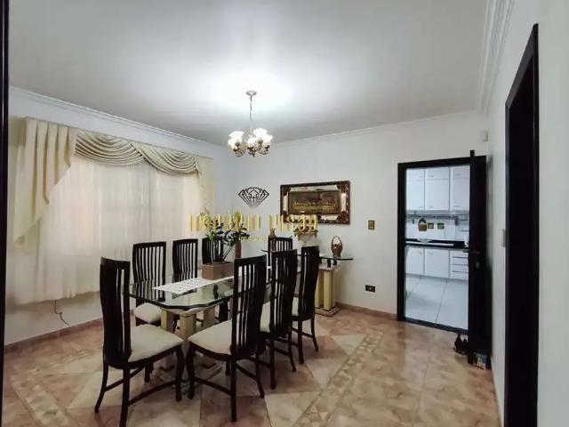 Casa / Sobrado para Venda em Suzano/SP Jardim Carlos Cooper 4 Quartos