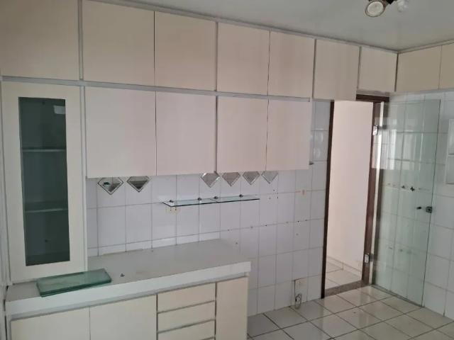 Casa sobrado para alugar com edícula FL63