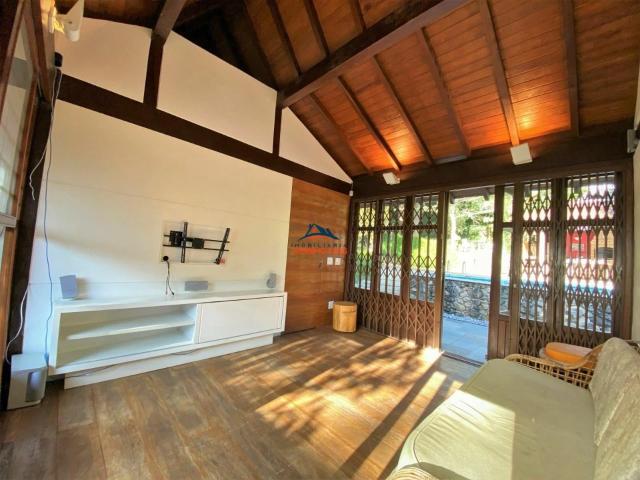 Casa / Sobrado para Locação em Cotia/SP Vila de São Fernando 3 Quartos