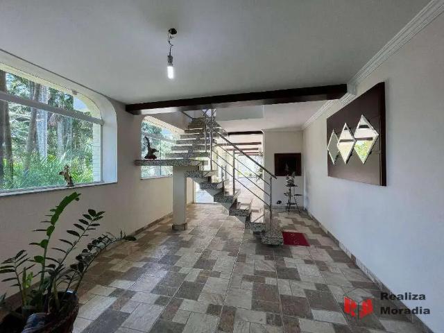 Casa / Sobrado para Locação em Cotia/SP Vila Santo Antônio 4 Quartos