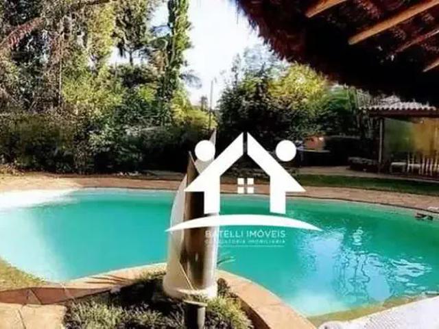Casa / Sobrado para Locação em Cotia/SP Vila Santo Antônio 4 Quartos