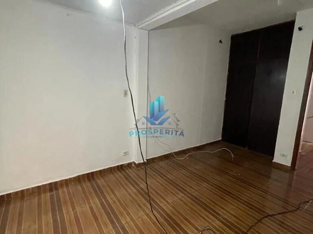 Casa / Sobrado para Locação em Cotia/SP Vila Santo Antônio do Portão 2 Quartos