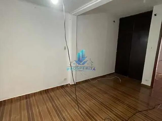 Casa / Sobrado para Locação em Cotia/SP Vila Santo Antônio do Portão 2 Quartos