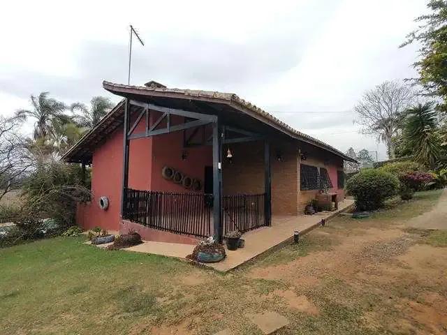 Casa / Sobrado para Locação em Cotia/SP Aguassaí Caucaia do Alto 3 Quartos