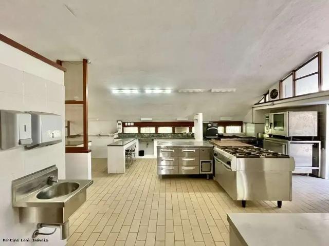 Casa / Sobrado para Locação em Cotia/SP Chácara Eliana 4 Quartos
